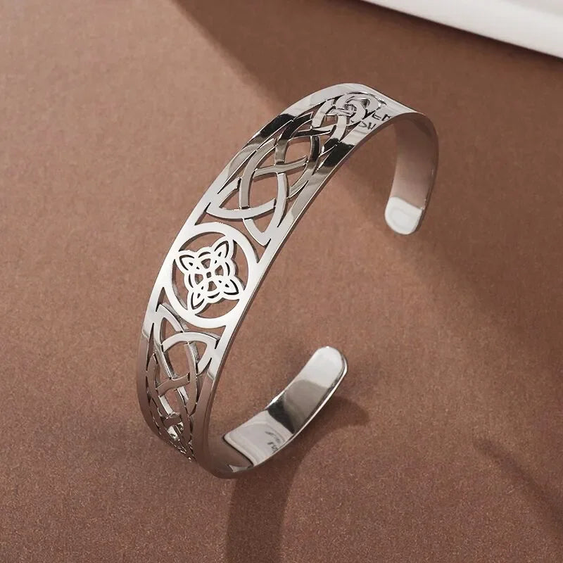 Celtic Trinity Knot Necklace | Stainless Steel Witch's Knot Pendant